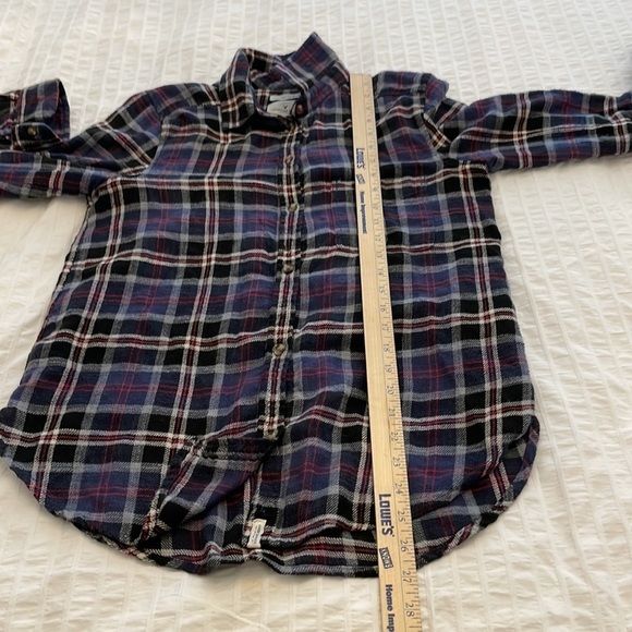 Plaid Boyfriend Fit American Eagle Button Down S - Picture 8 of 9
